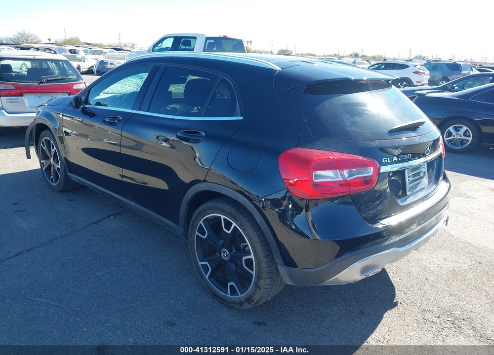 2020 MERCEDES-BENZ GLA 250 4MATIC VIN: W1NTG4GB7LU029136