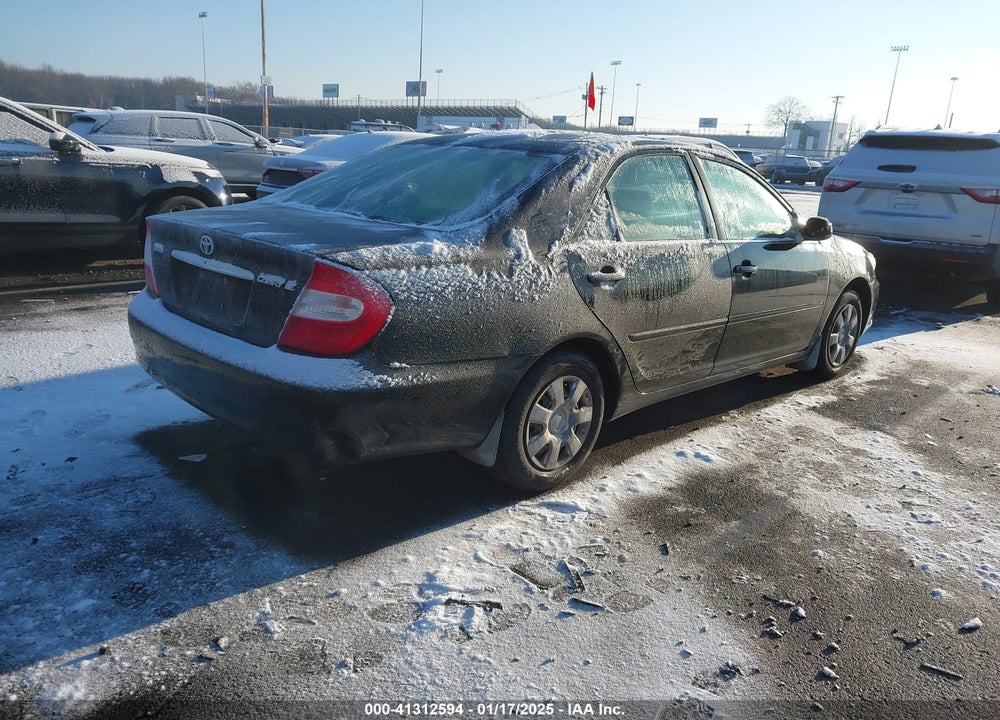 2002 TOYOTA CAMRY LE VIN: JTDBE32K020050765