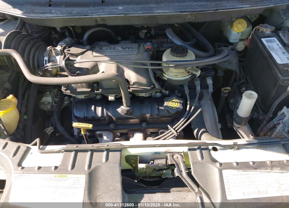 2002 CHRYSLER TOWN & COUNTRY LIMITED VIN: 2C8GP64L22R715175