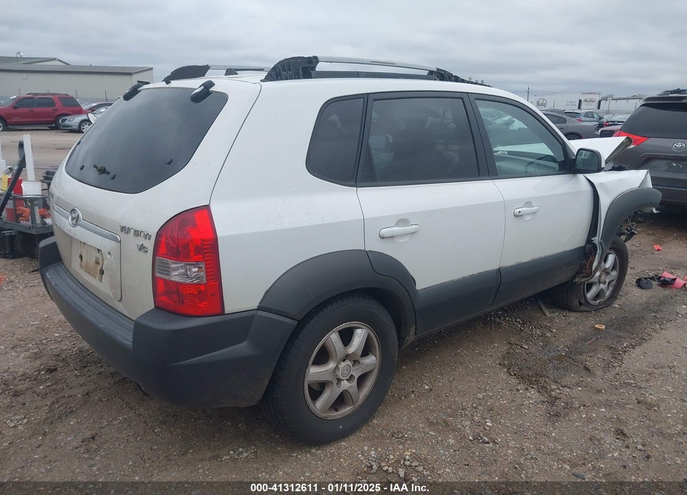 2005 HYUNDAI TUCSON GLS/LX VIN: KM8JN12D35U107602