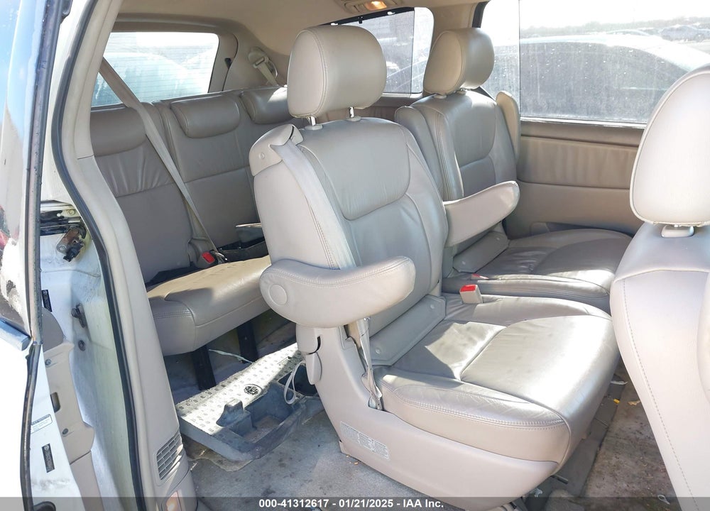 2006 TOYOTA SIENNA XLE VIN: 5TDBA22C76S064437