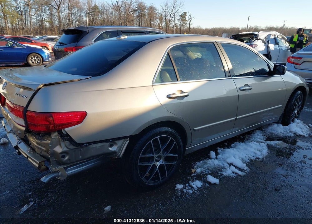 2005 HONDA ACCORD 2.4 EX VIN: 1HGCM568X5A022053