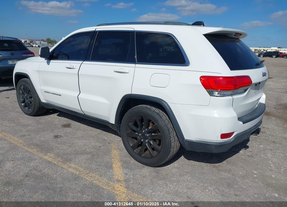 2015 JEEP GRAND CHEROKEE LAREDO VIN: 1C4RJEAG2FC826353