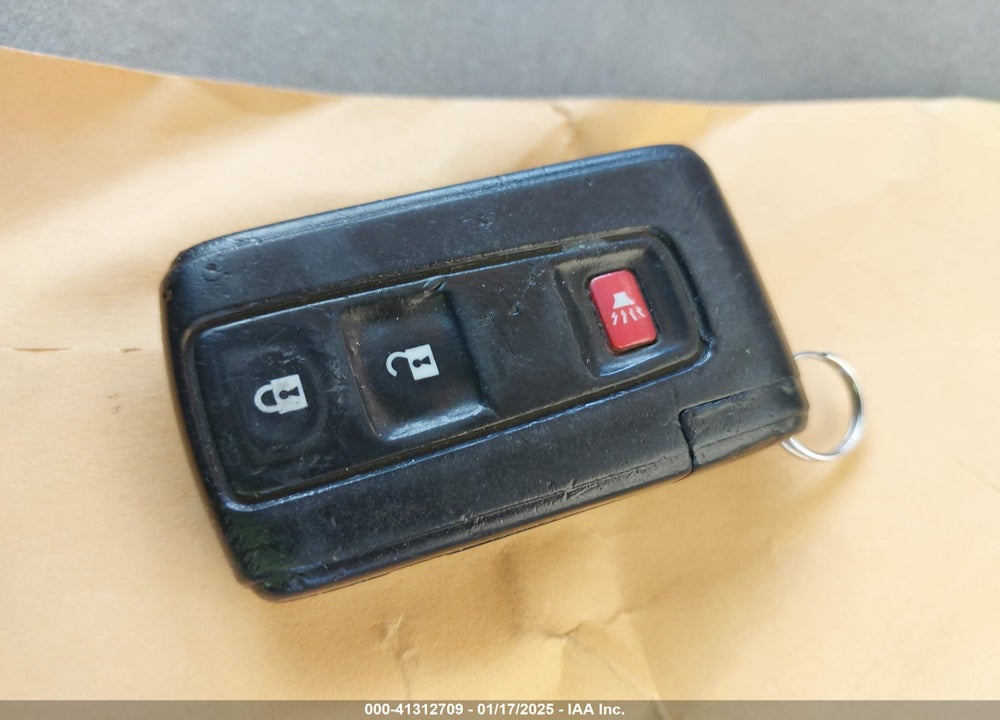 2005 TOYOTA PRIUS VIN: JTDKB20U953025180