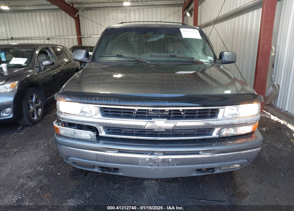 2002 CHEVROLET TAHOE LT VIN: 1GNEK13Z02J300531