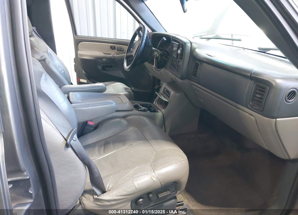 2002 CHEVROLET TAHOE LT VIN: 1GNEK13Z02J300531