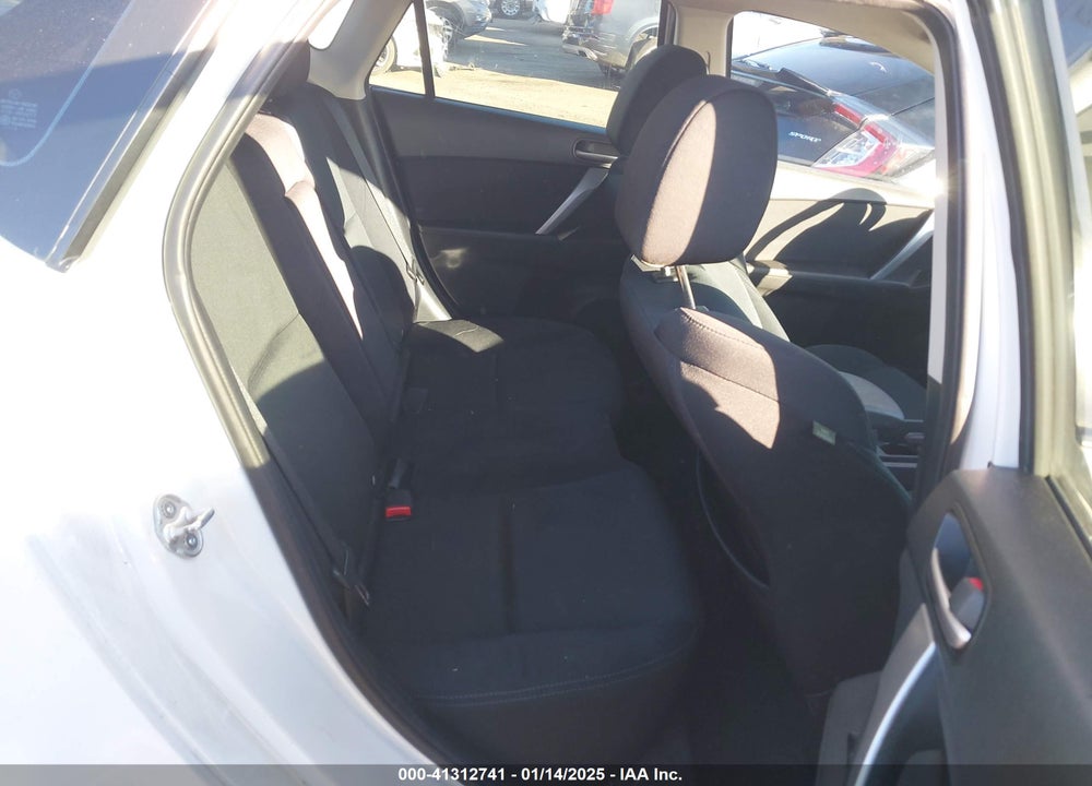 2011 MAZDA 3 S SPORT VIN: JM1BL1K65B1493548