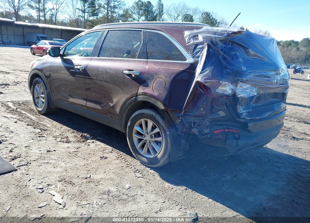 2016 KIA SORENTO 2.4L LX VIN: 5XYPG4A33GG184946