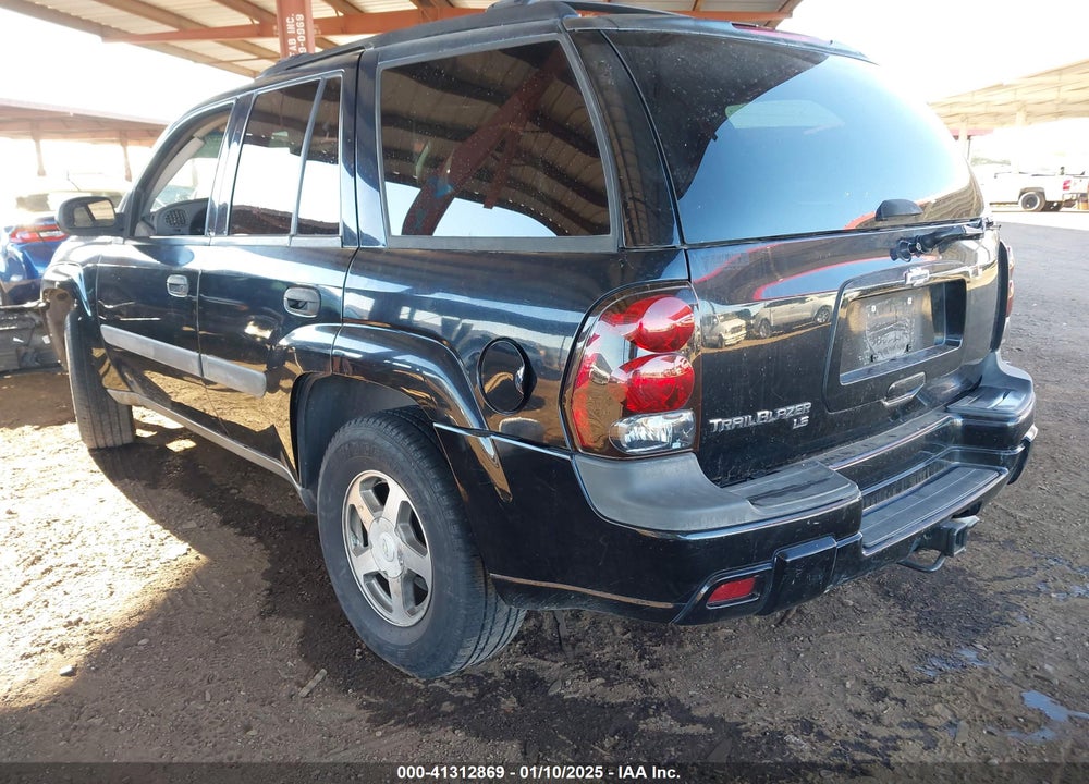 2005 CHEVROLET TRAILBLAZER LS VIN: 1GNDS13S252383408
