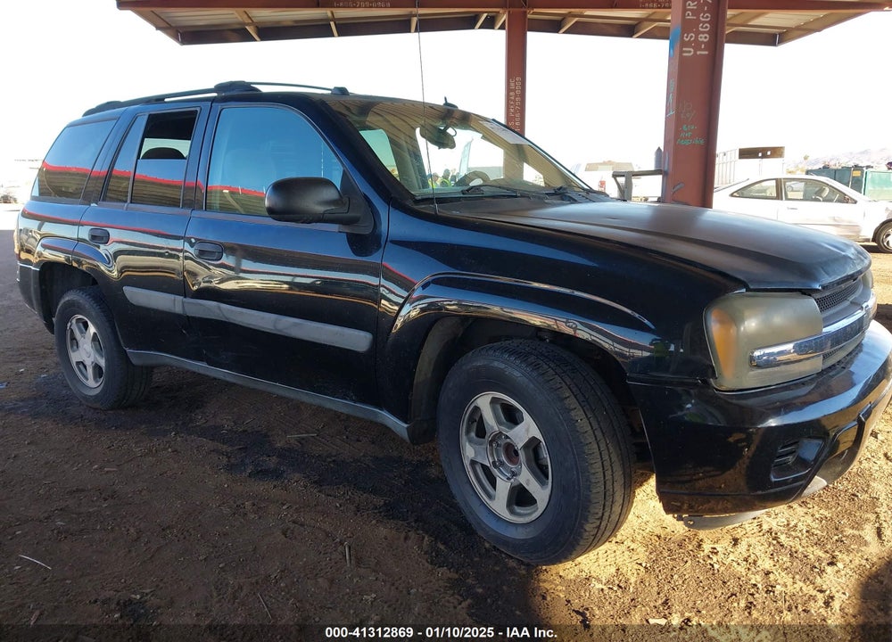 2005 CHEVROLET TRAILBLAZER LS VIN: 1GNDS13S252383408