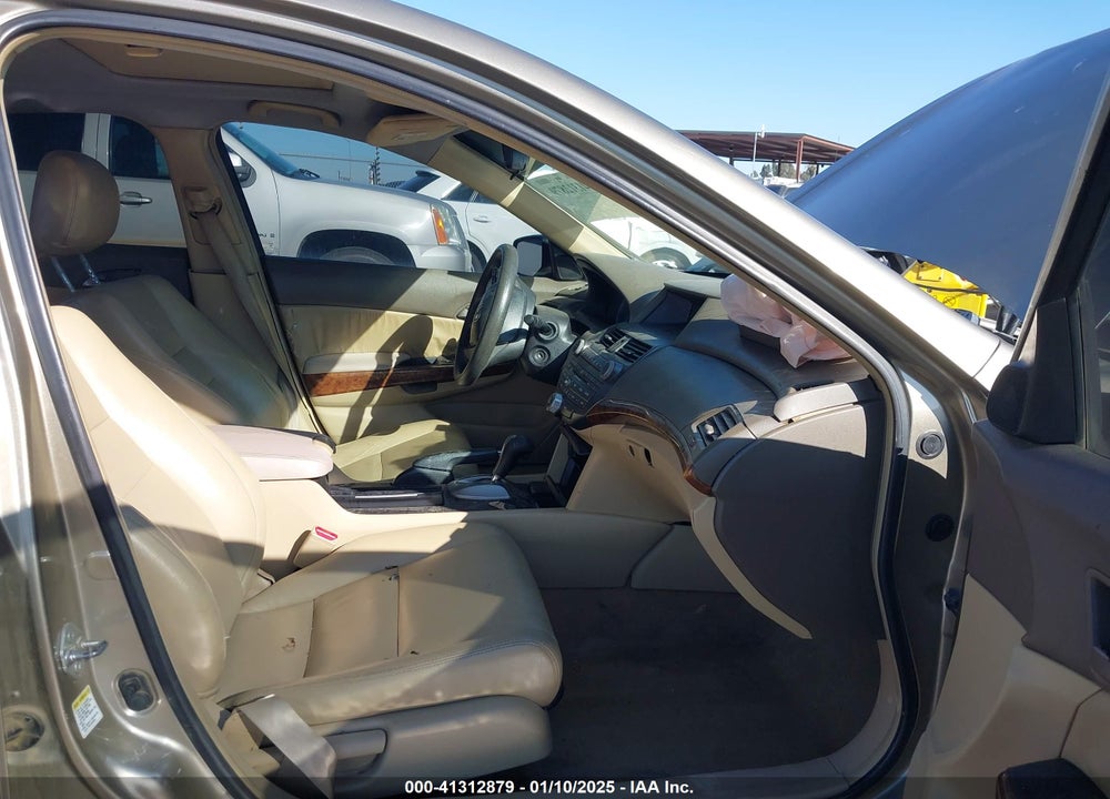 2008 HONDA ACCORD VIN: 1HGCP26798A099708