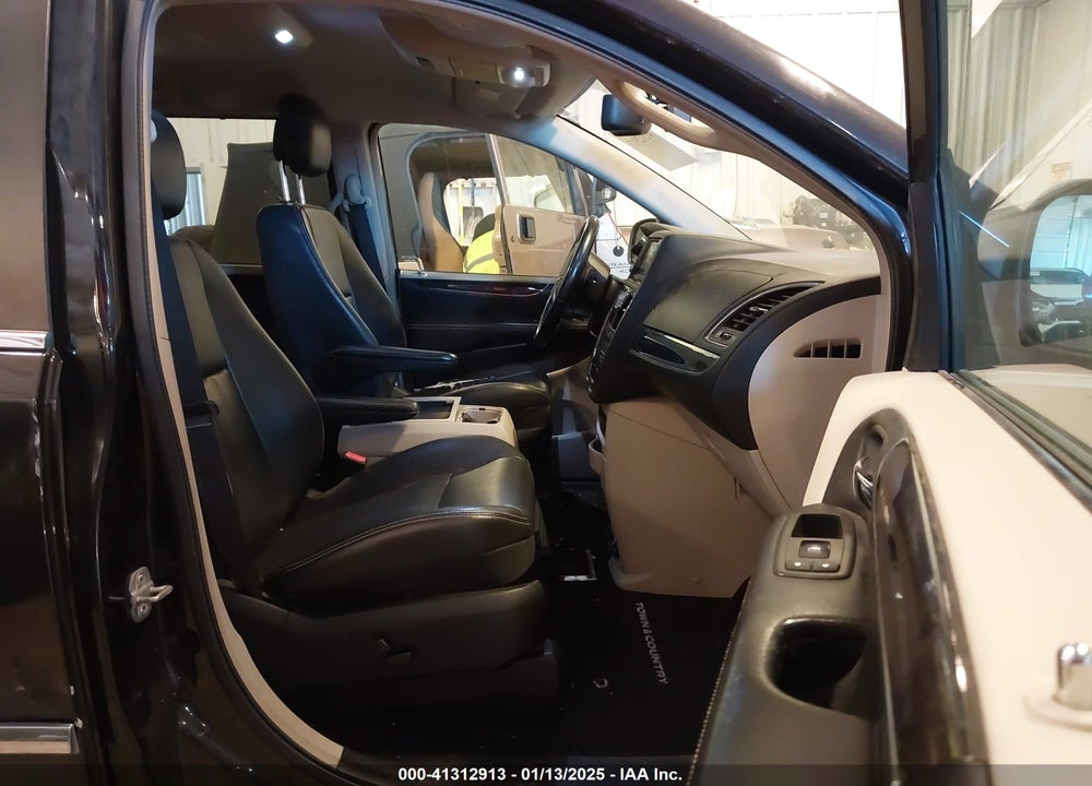 2013 CHRYSLER TOWN & COUNTRY TOURING-L VIN: 2C4RC1CG0DR510647