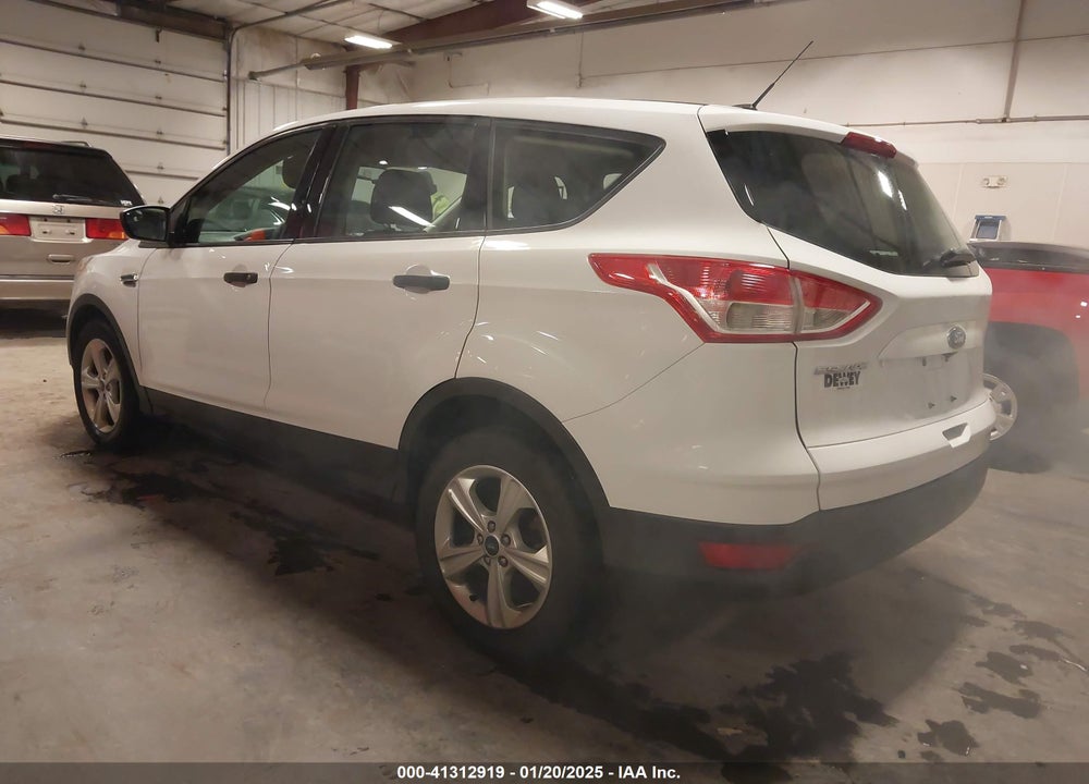 2016 FORD ESCAPE S VIN: 1FMCU0F71GUB97619