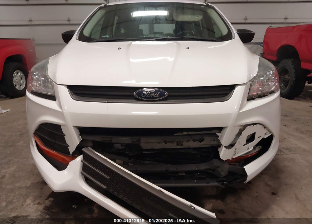 2016 FORD ESCAPE S VIN: 1FMCU0F71GUB97619