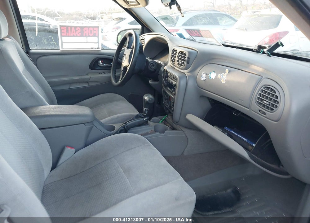 2007 CHEVROLET TRAILBLAZER LS VIN: 1GNDT13S272195827
