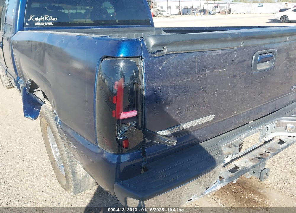 2001 CHEVROLET SILVERADO 1500 LS VIN: 2GCEC19V211272279