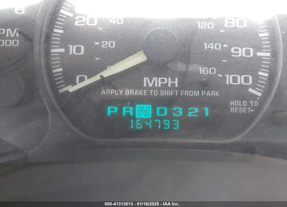 2001 CHEVROLET SILVERADO 1500 LS VIN: 2GCEC19V211272279