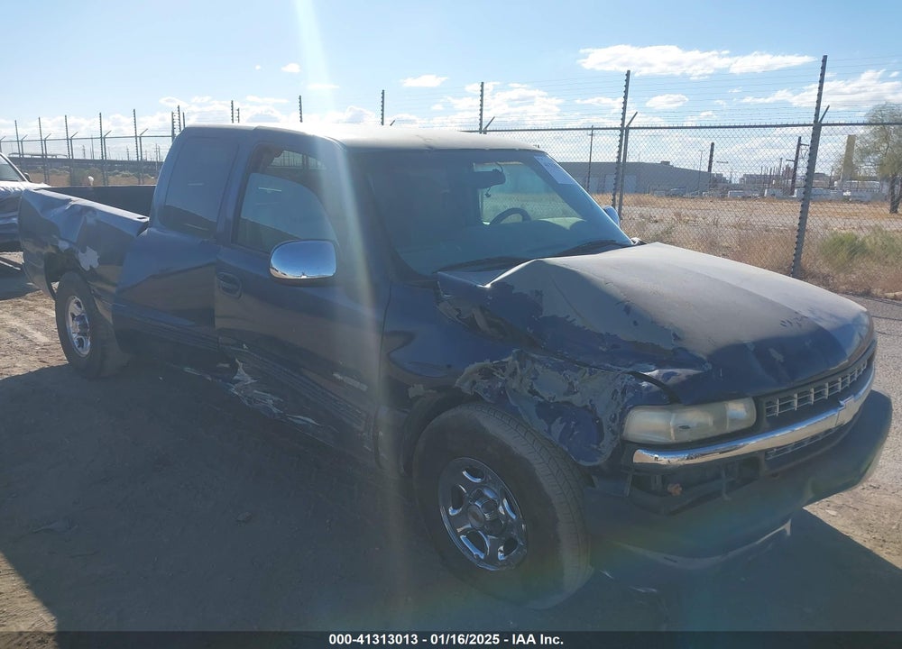 2001 CHEVROLET SILVERADO 1500 LS VIN: 2GCEC19V211272279