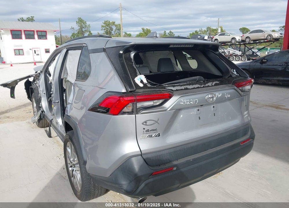 2021 TOYOTA RAV4 XLE PREMIUM VIN: 2T3A1RFV3MC161745