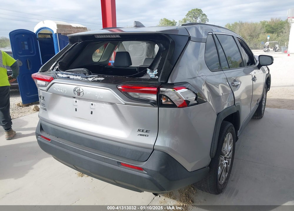 2021 TOYOTA RAV4 XLE PREMIUM VIN: 2T3A1RFV3MC161745