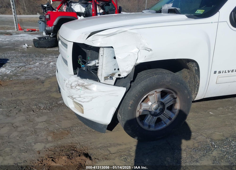 2009 CHEVROLET SILVERADO 1500 LT VIN: 1GCEK29079Z271998