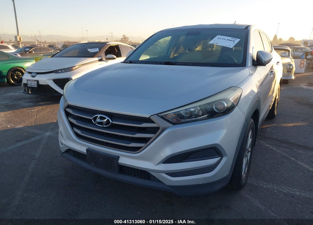 2016 HYUNDAI TUCSON SE VIN: KM8J23A46GU245675