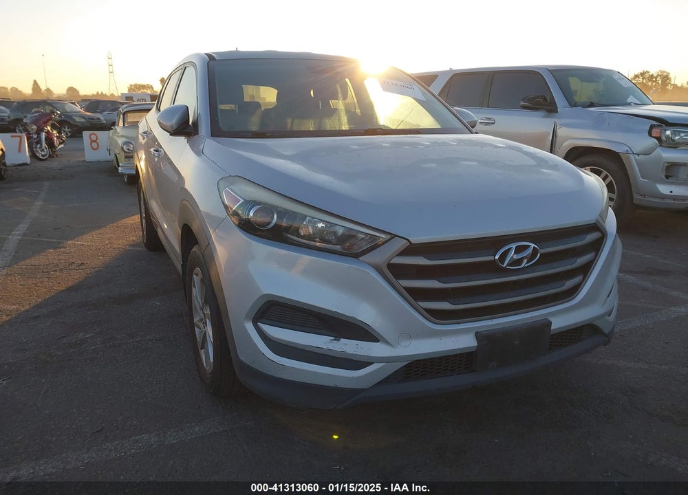 2016 HYUNDAI TUCSON SE VIN: KM8J23A46GU245675