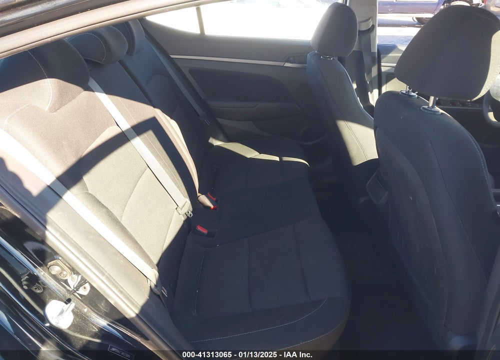 2018 HYUNDAI ELANTRA VIN: 5NPD84LF7JH273619