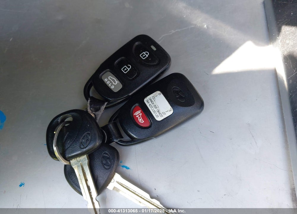 2018 HYUNDAI ELANTRA VIN: 5NPD84LF7JH273619