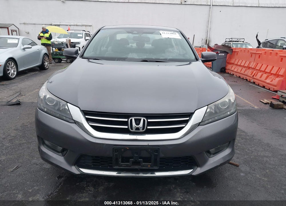 2015 HONDA ACCORD SEDAN VIN: 1HGCR3F86FA033106