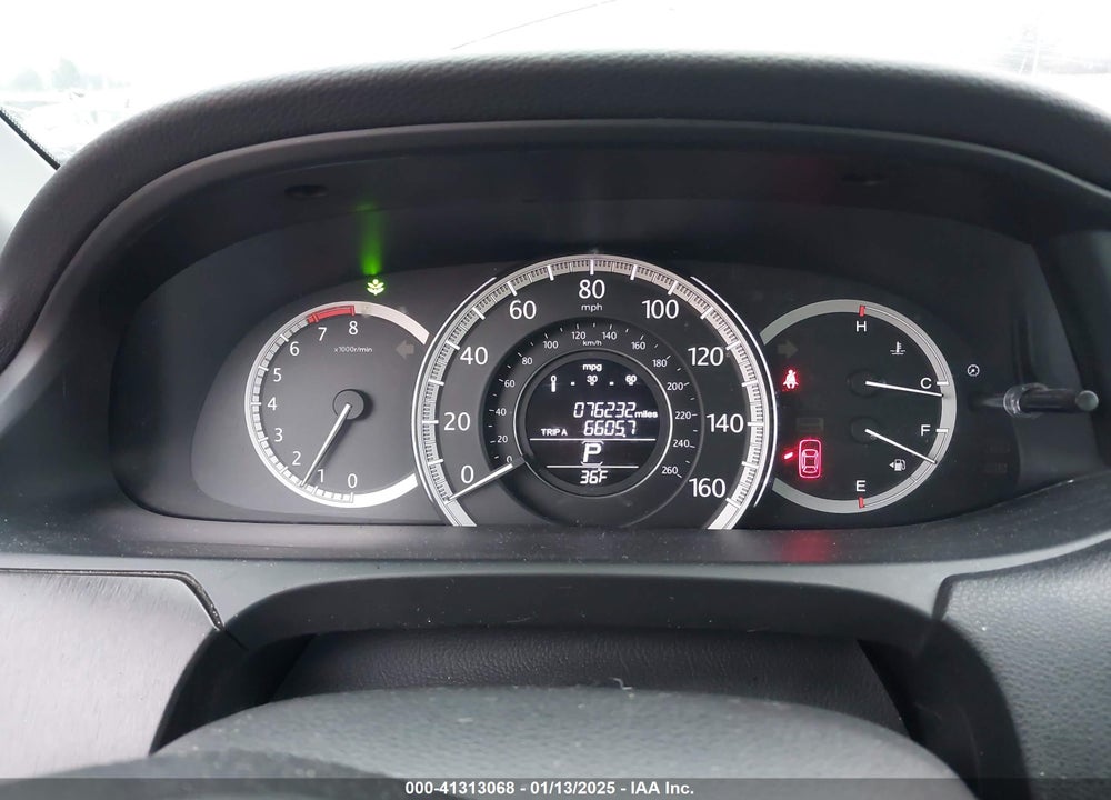 2015 HONDA ACCORD SEDAN VIN: 1HGCR3F86FA033106
