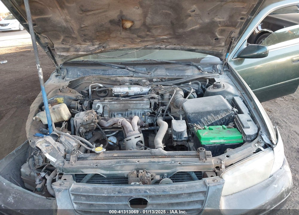 2001 TOYOTA CAMRY LE VIN: JT2BG22K610553633