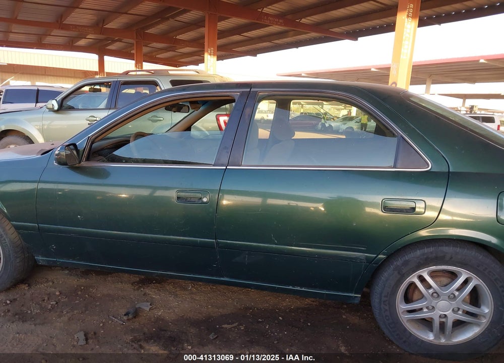 2001 TOYOTA CAMRY LE VIN: JT2BG22K610553633