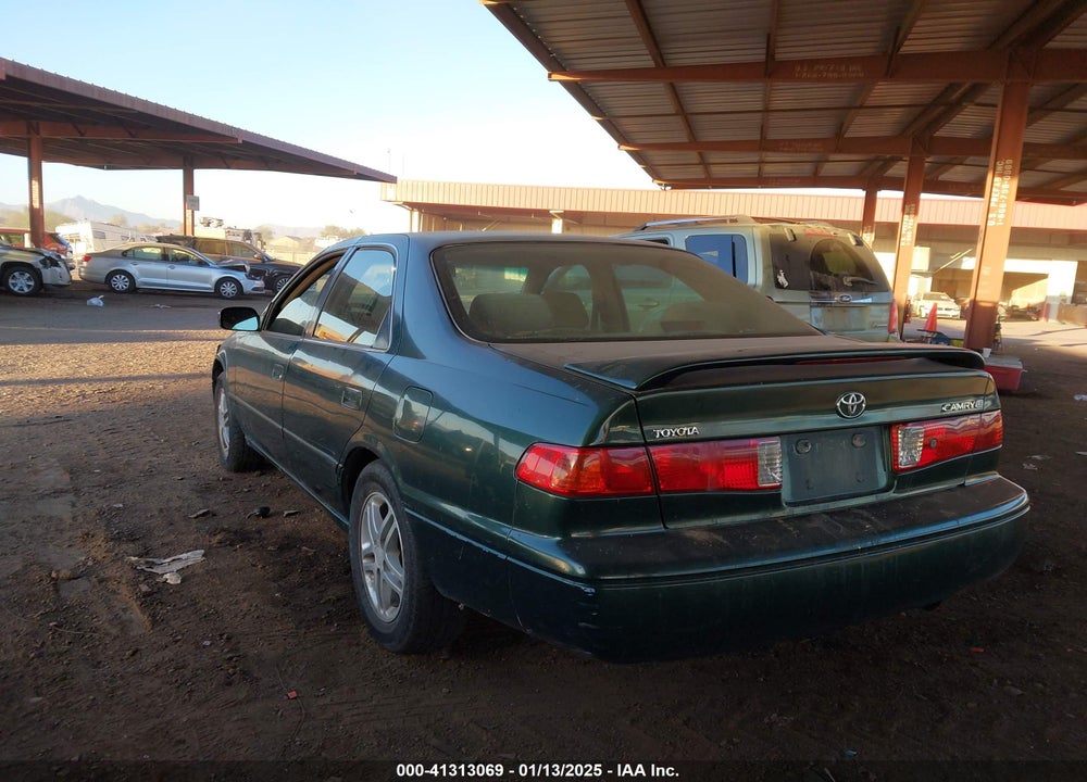 2001 TOYOTA CAMRY LE VIN: JT2BG22K610553633