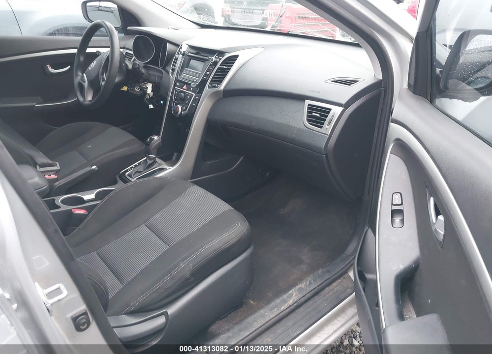 2017 HYUNDAI ELANTRA GT VIN: KMHD35LH6HU352216