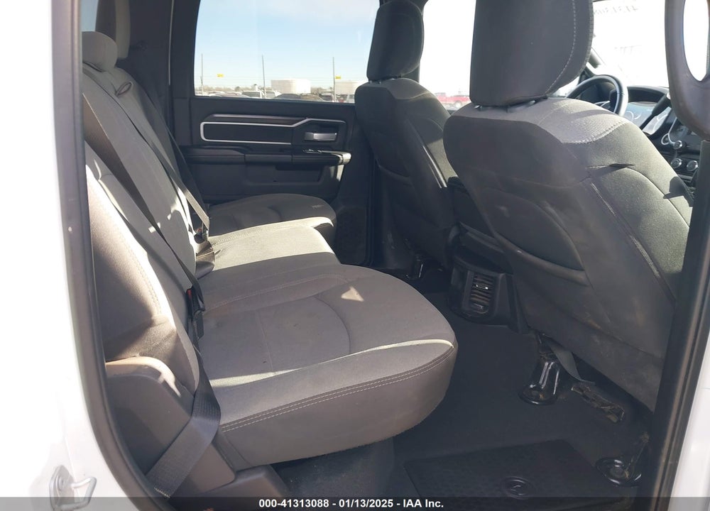 2024 RAM 2500 BIG HORN 4X4 6'4 BOX VIN: 3C6UR5DL5RG266719