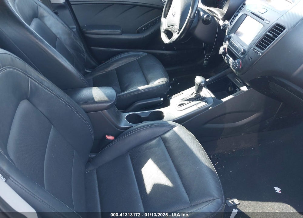 2016 KIA FORTE VIN: KNAFX5A84G5527704