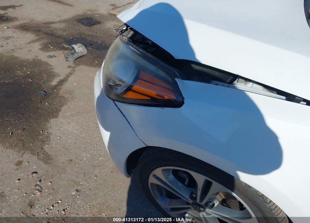 2016 KIA FORTE VIN: KNAFX5A84G5527704