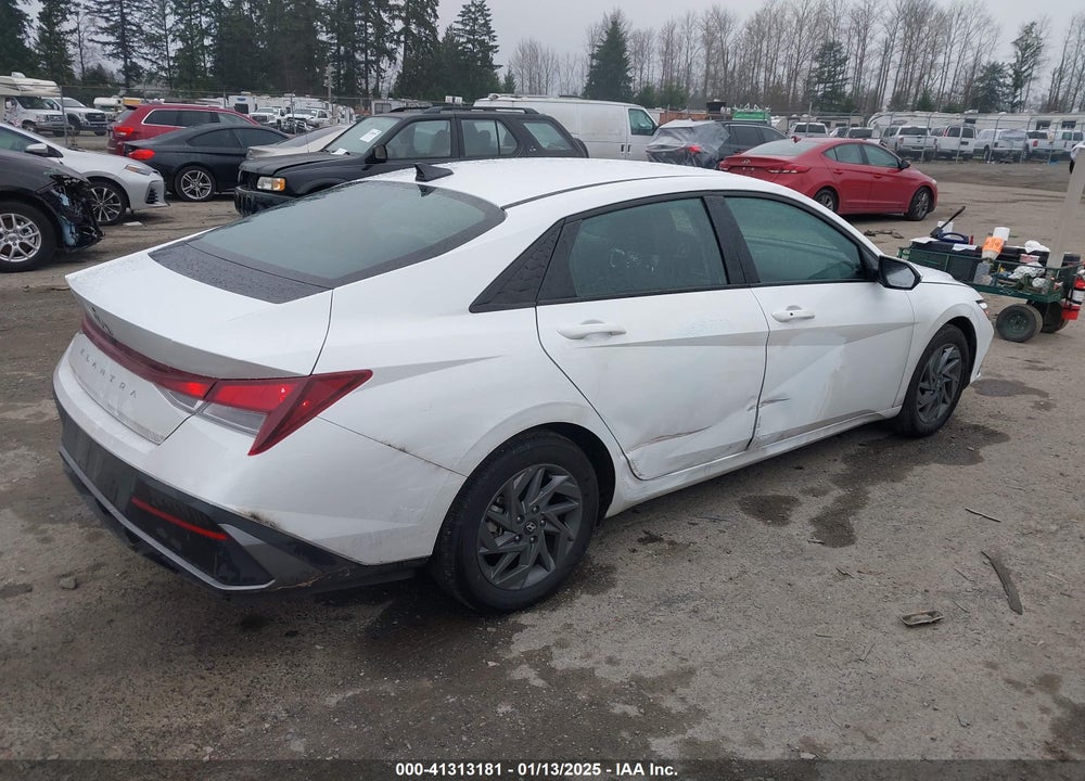 2024 HYUNDAI ELANTRA SEL VIN: KMHLM4DG4RU821510