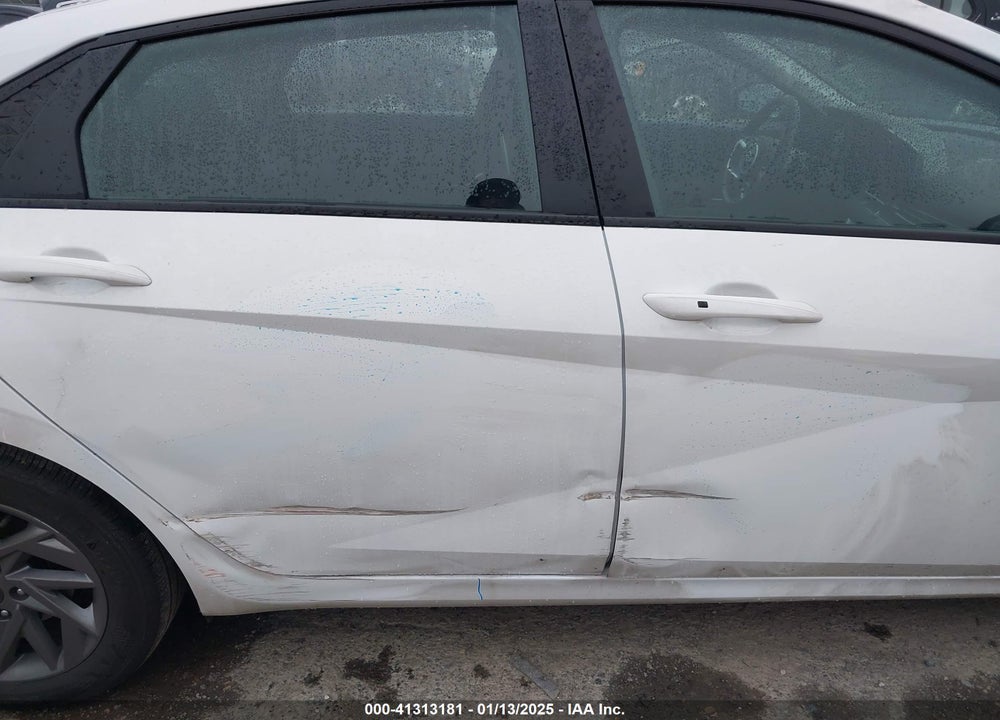 2024 HYUNDAI ELANTRA SEL VIN: KMHLM4DG4RU821510