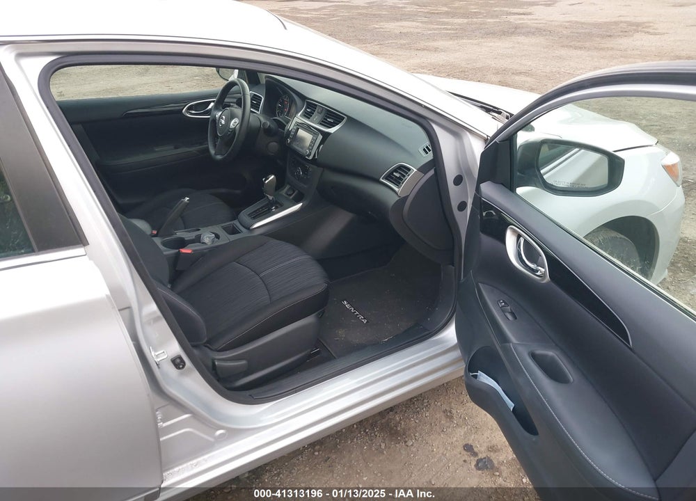 2018 NISSAN SENTRA SV VIN: 3N1AB7AP5JY275909