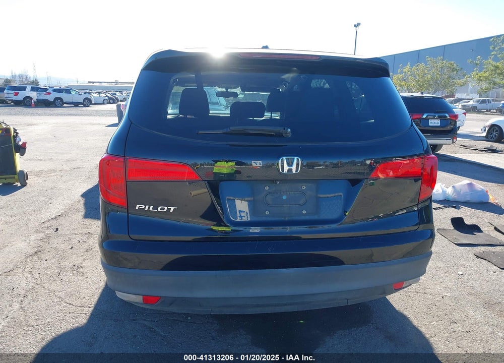 2018 HONDA PILOT EX-L VIN: 5FNYF5H58JB013113