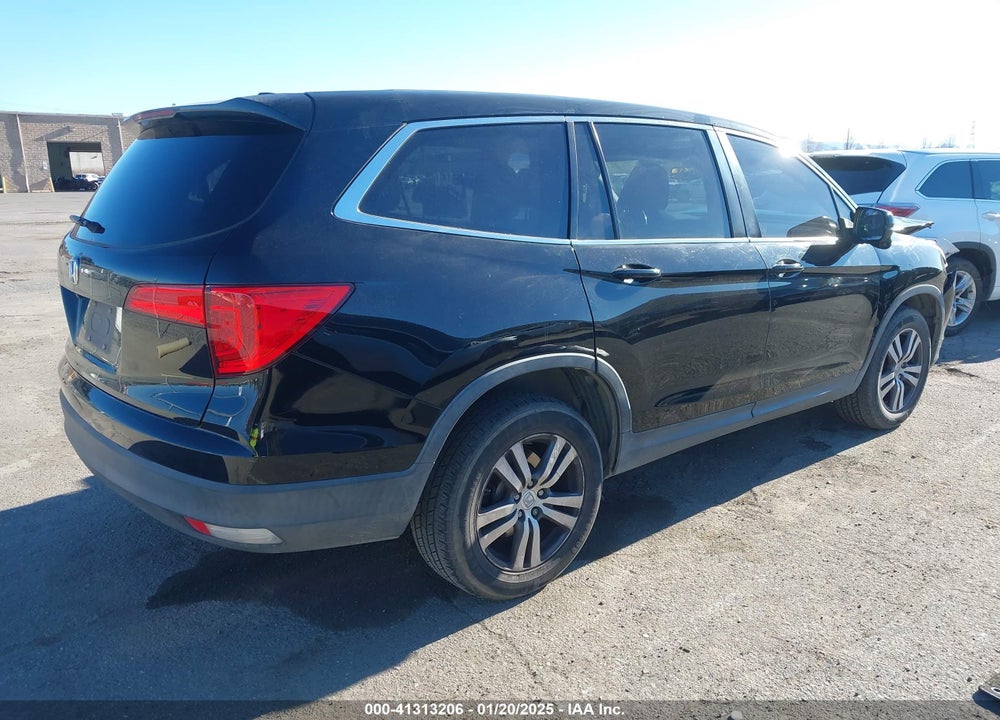 2018 HONDA PILOT EX-L VIN: 5FNYF5H58JB013113