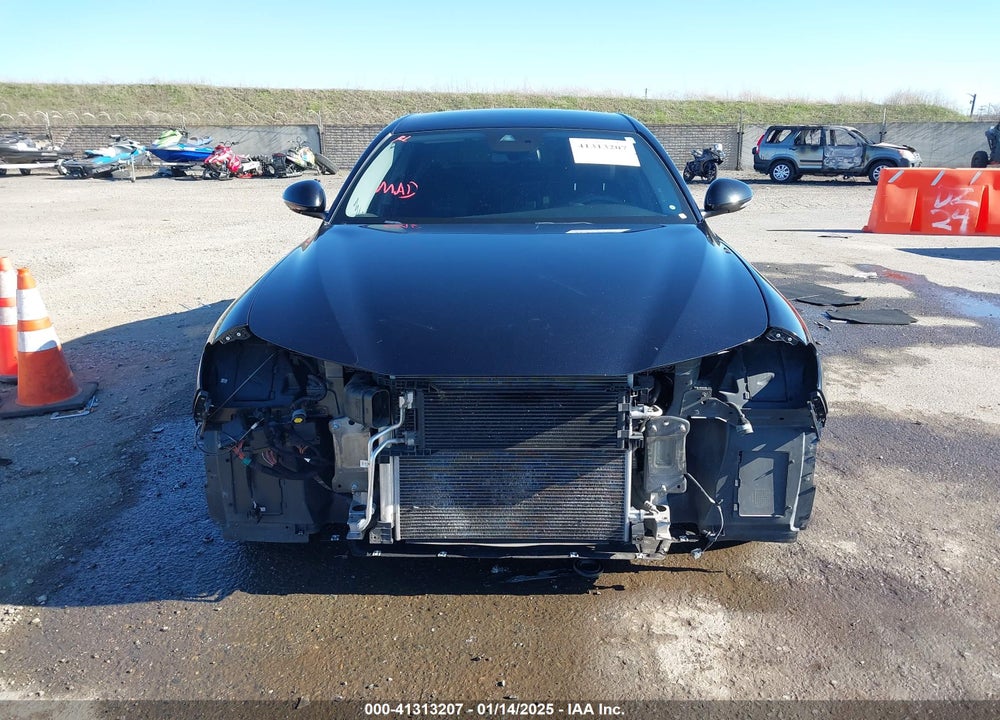 2018 ALFA ROMEO GIULIA VIN: ZARFAEBN5J7581071