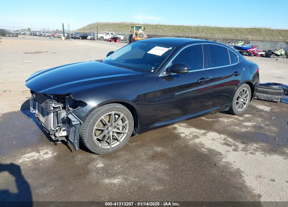 2018 ALFA ROMEO GIULIA VIN: ZARFAEBN5J7581071