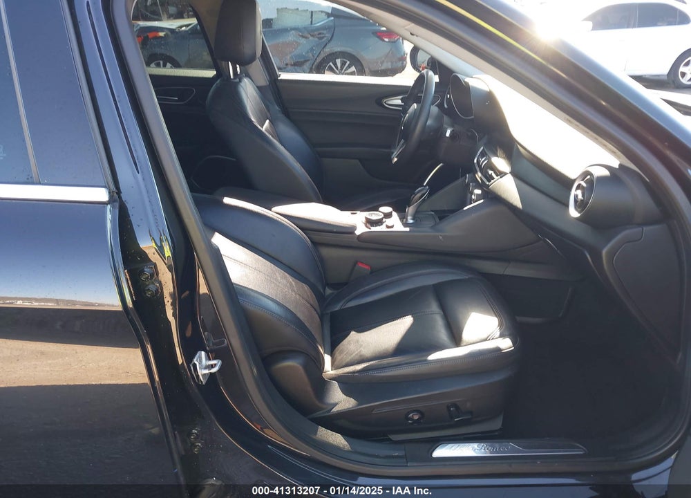 2018 ALFA ROMEO GIULIA VIN: ZARFAEBN5J7581071