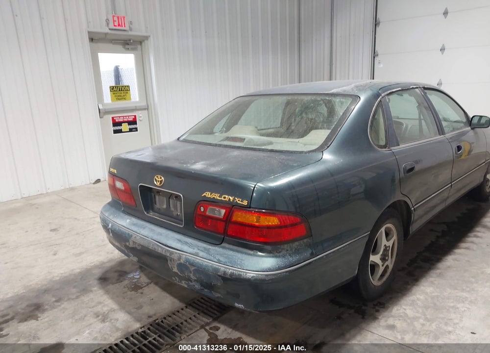 1999 TOYOTA AVALON XLS VIN: 4T1BF18B5XU324191