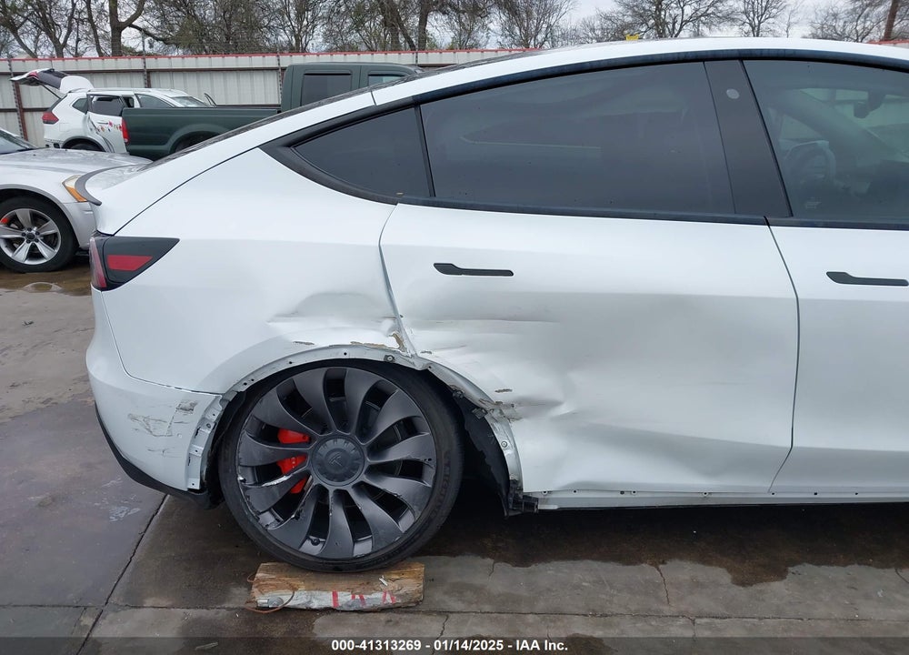 2020 TESLA MODEL Y LONG RANGE DUAL MOTOR ALL-WHEEL DRIVE/PERFORMANCE DUAL MOTOR ALL-WHEEL DRIVE VIN: 5YJYGDEF4LF028053