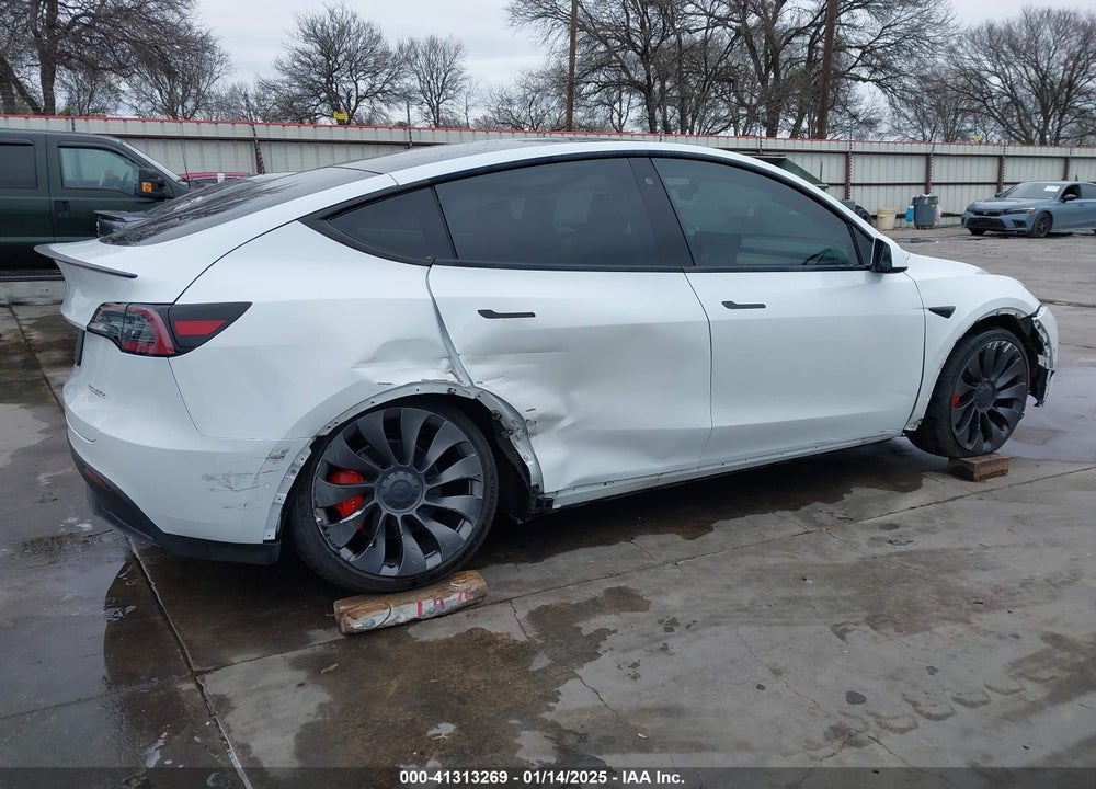 2020 TESLA MODEL Y LONG RANGE DUAL MOTOR ALL-WHEEL DRIVE/PERFORMANCE DUAL MOTOR ALL-WHEEL DRIVE VIN: 5YJYGDEF4LF028053