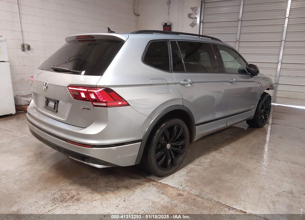 2021 VOLKSWAGEN TIGUAN VIN: 3VV2B7AX1MM013884